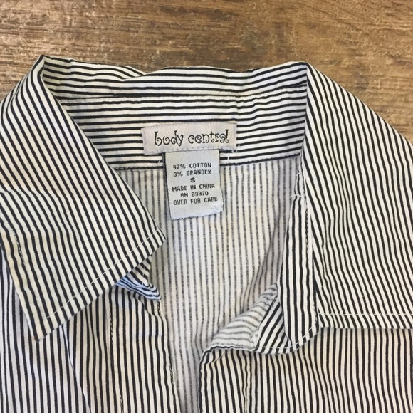 Black/white striped button-front blouse - Picture 2 of 5